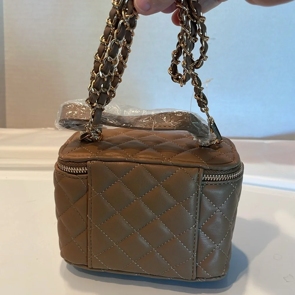 NWT $330 Valentino Orlandi Taupe Quilted Bag Vegan Leather 2 ways to carry style - Picture 9 of 17